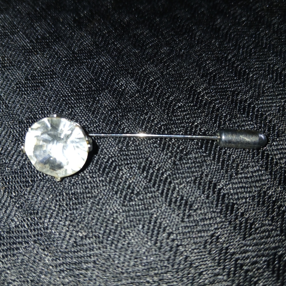 Elegant Silver Crystal Pin